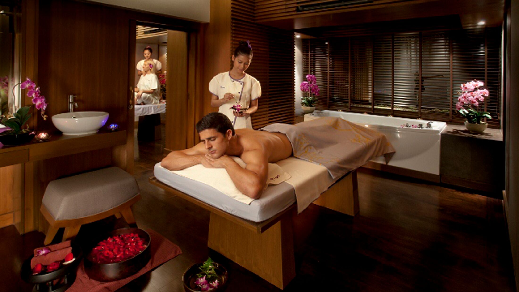 106341_Landmark Spa-Hybris