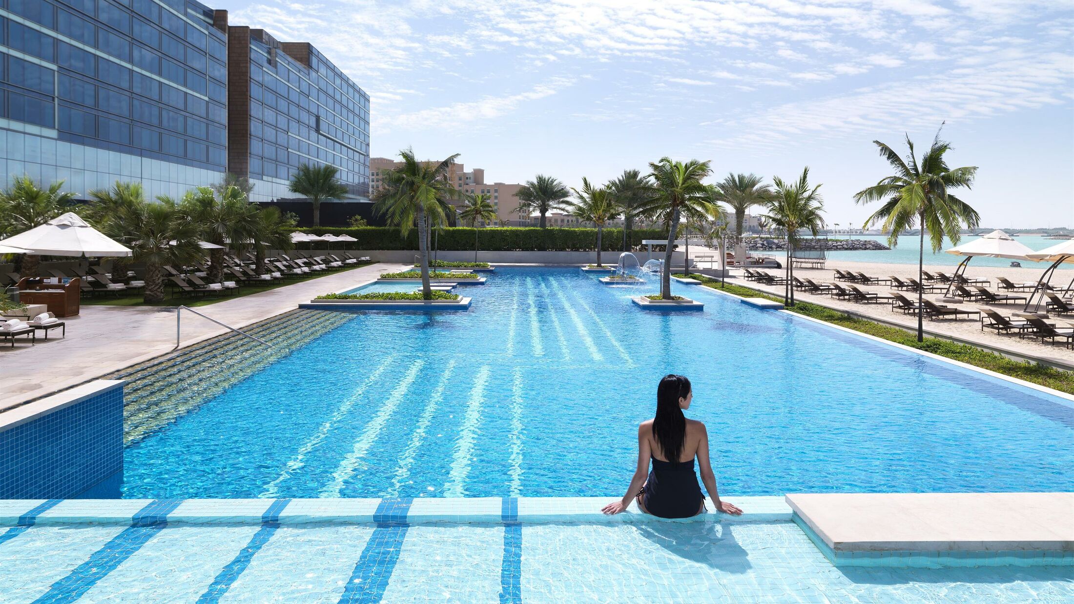 Fairmont Bab Al Bahr Pool_View_489831_high-Hybris