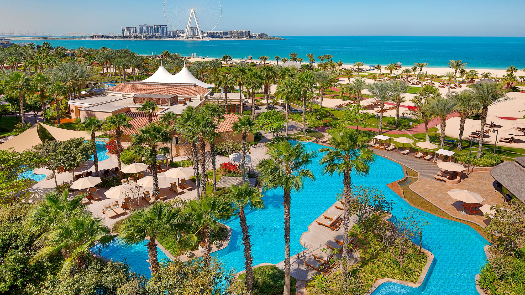 Ritz-Carlton-Dubai-2021-Beach-View-001-107997-Hybris