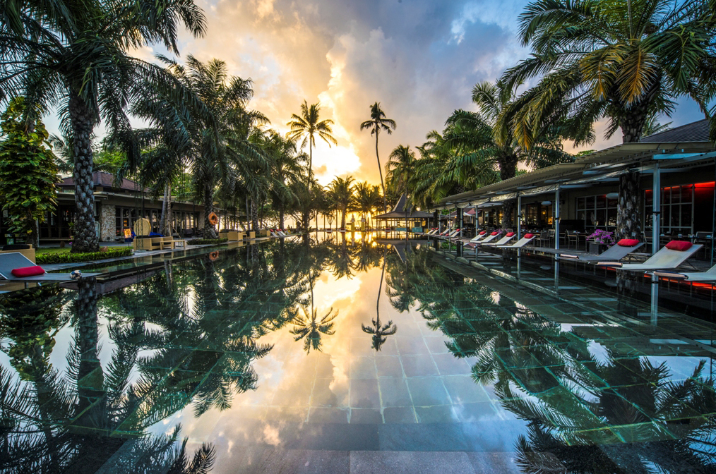 Beach swimming pool